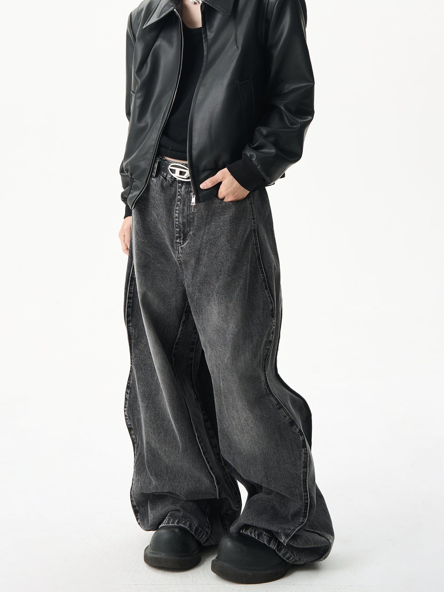 Side Curve Jeans