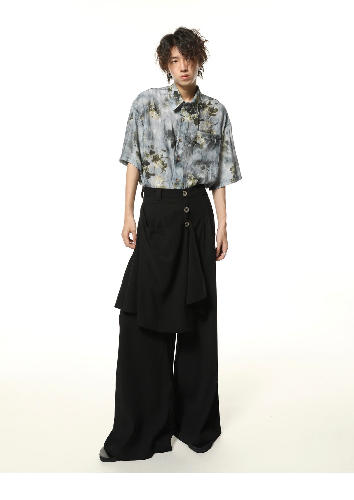 Ruffle design multi-button casual wide pants