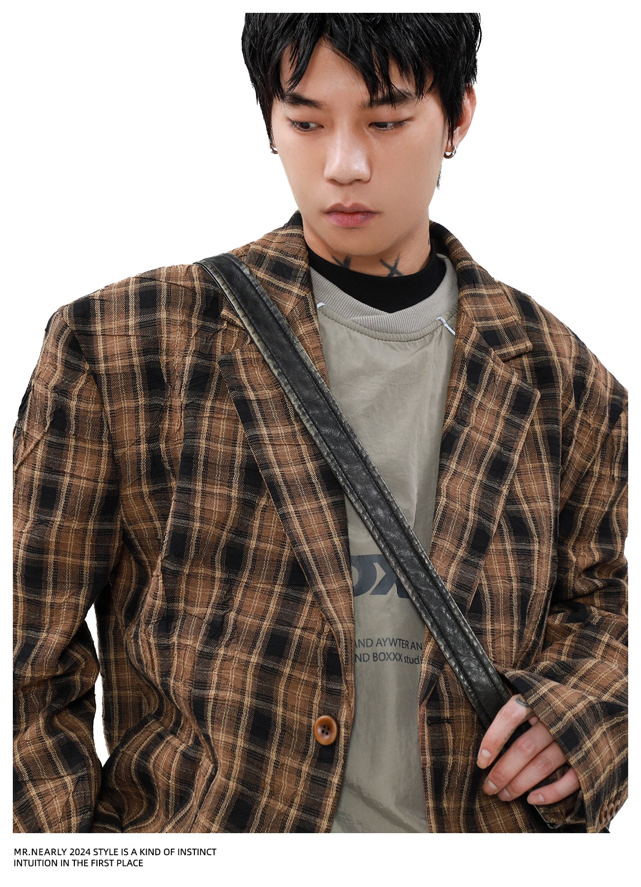 Pleated checkered jacket