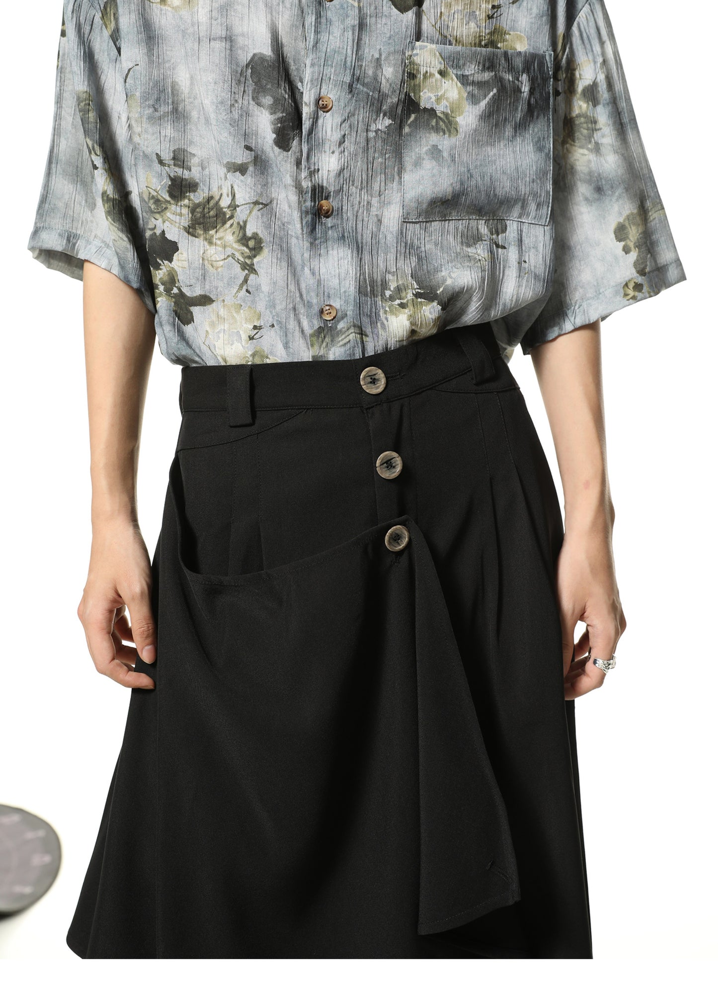 Ruffle design multi-button casual wide pants