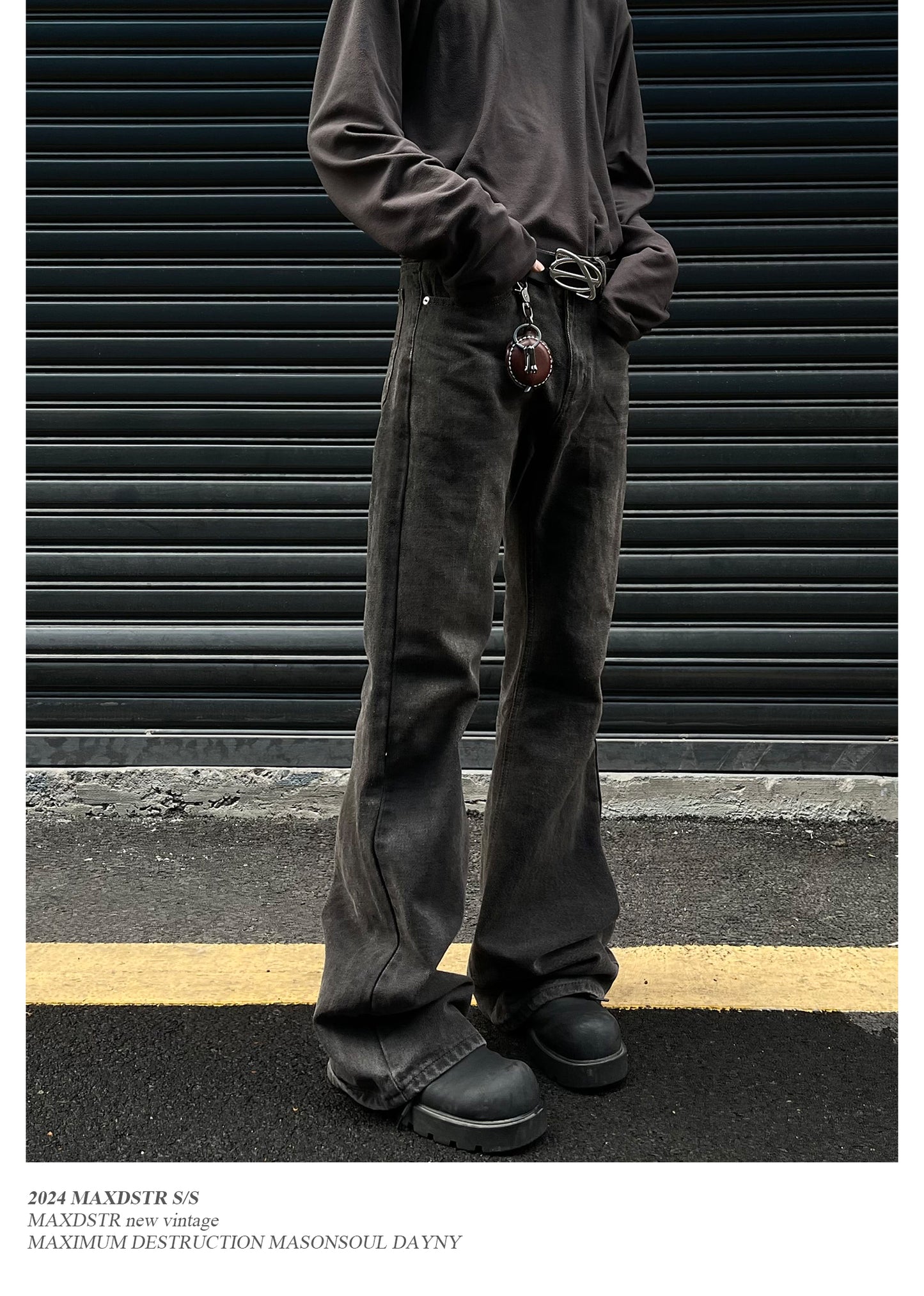 Damaged Washed Jeans