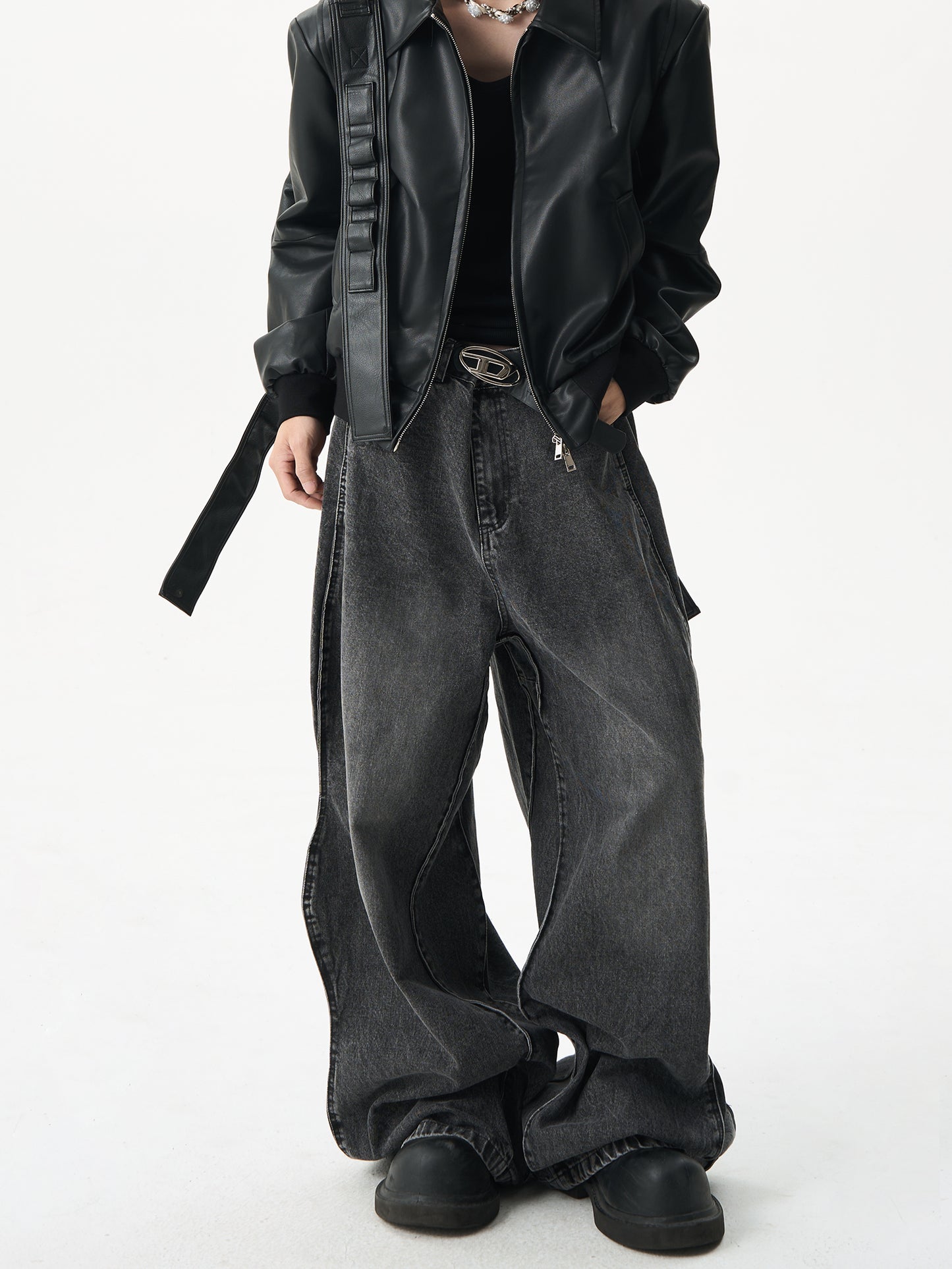 Side Curve Jeans