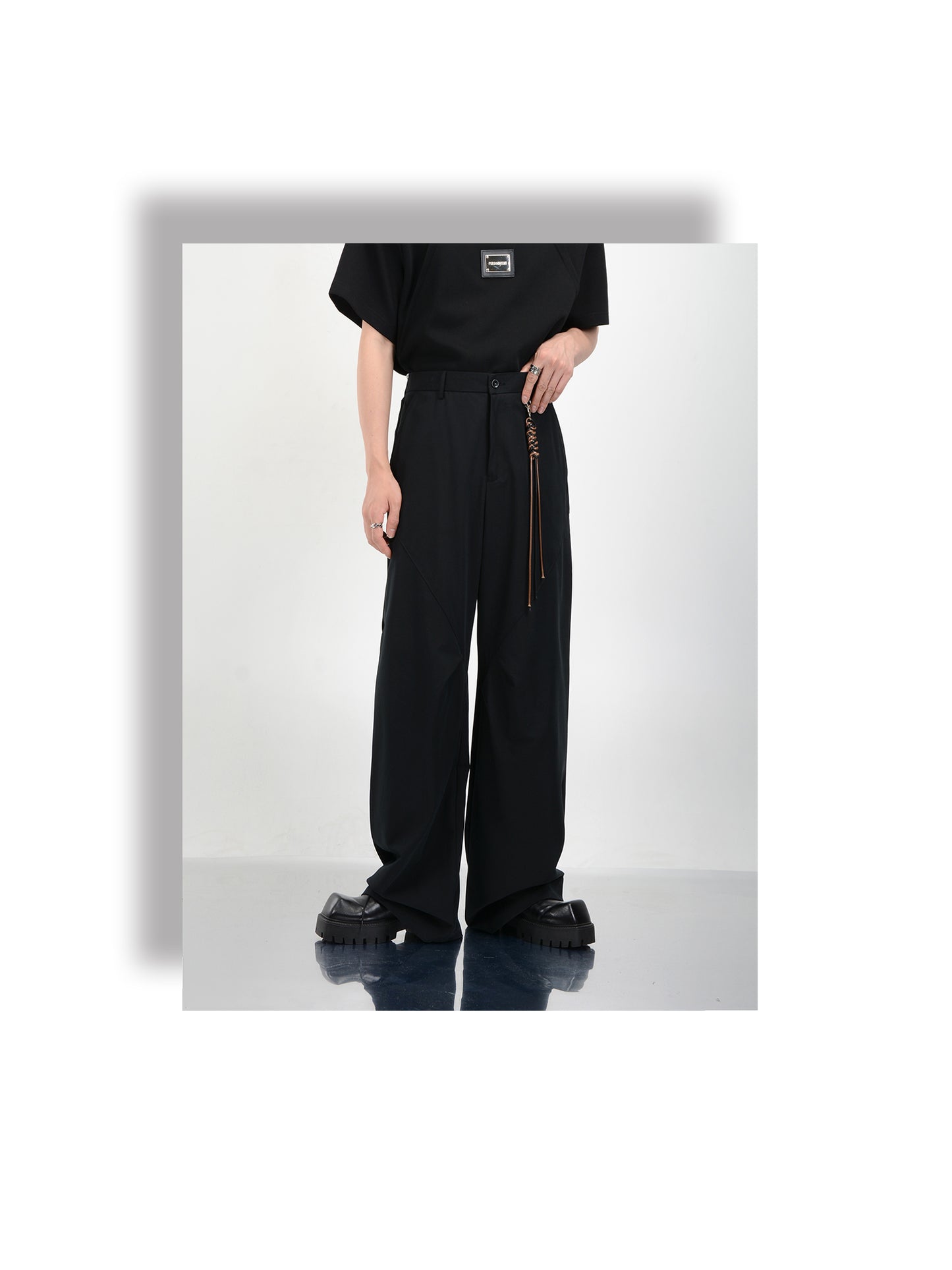 Clean-fit pleated wide-leg casual pants
